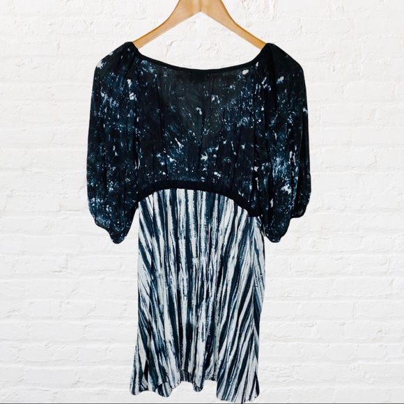 VINTAGE | IGUANA Tie Dye Short Sleeve Coastal Peasant Beach Cover Up Tunic Dress - Picture 5 of 9